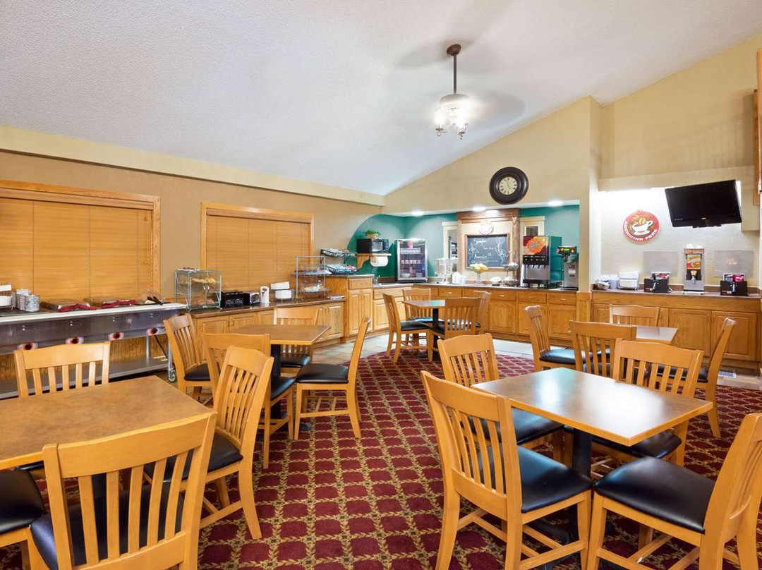 阿美瑞辛酒店雷克斯堡套房主图