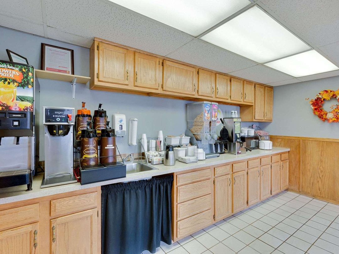 Super 8 by Wyndham O Neill NE主图