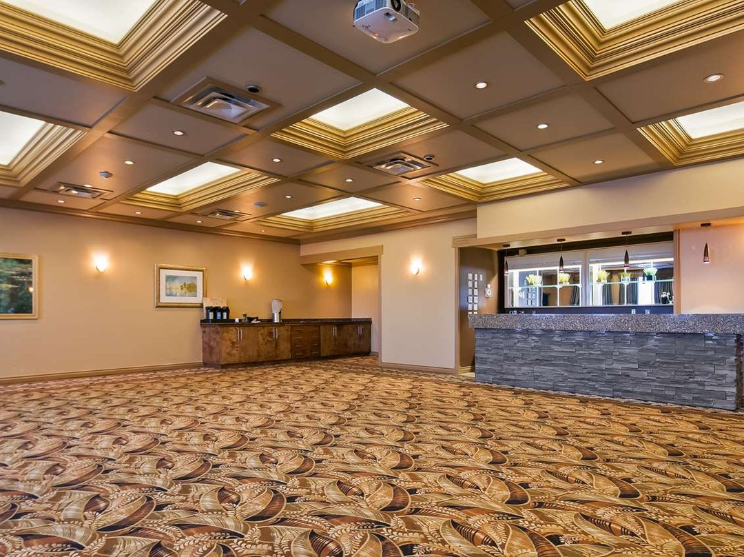 Best Western Plus Mirage Hotel & Resort主图