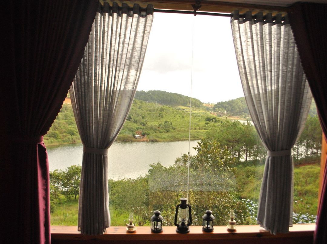 Zen Cafe Lakeside主图