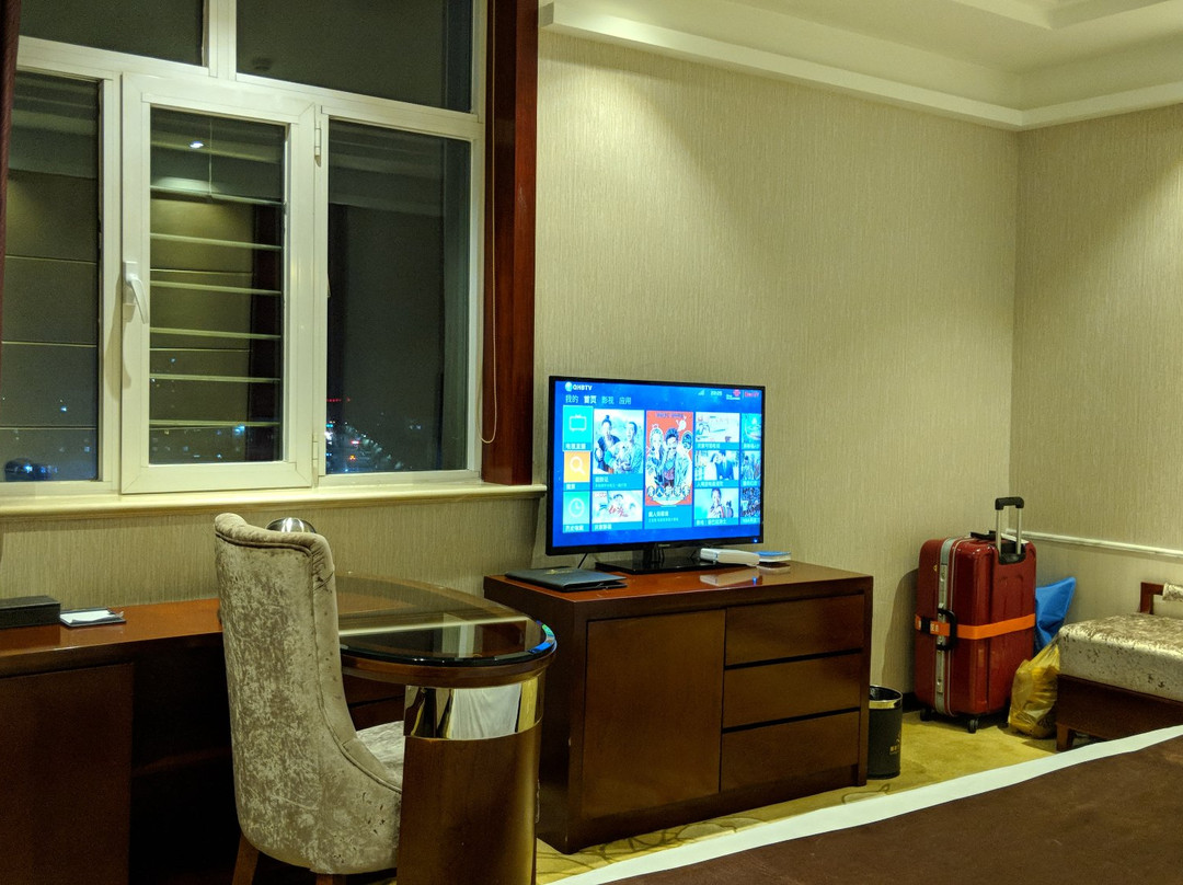 隆豪大酒店主图