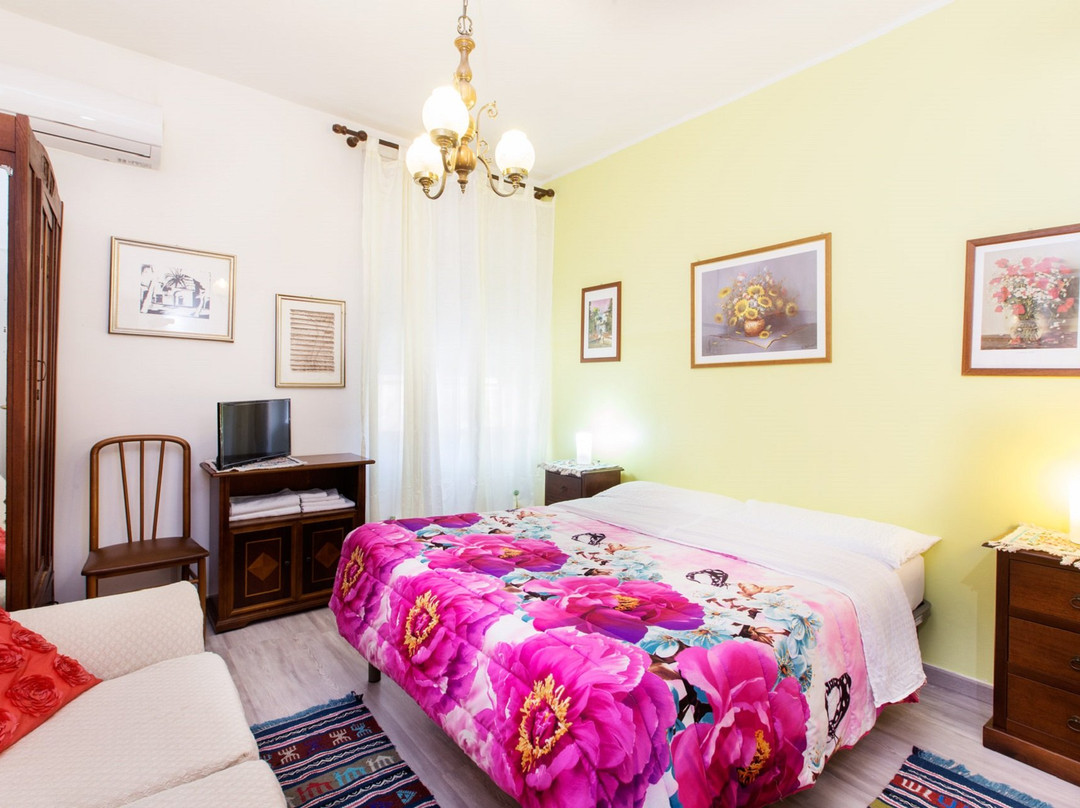 Moon House B&B主图