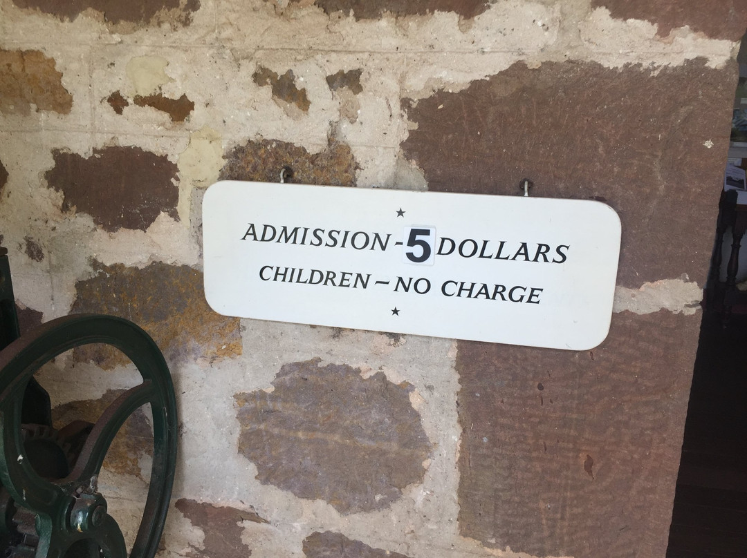 Old School Museum-梅林布拉必去景点