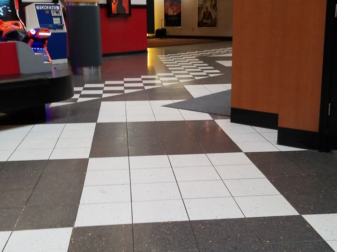 AMC Loews Stony Brook 17-Stony Brook必去景点