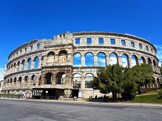 Pula Walking Tour-普拉必去景点