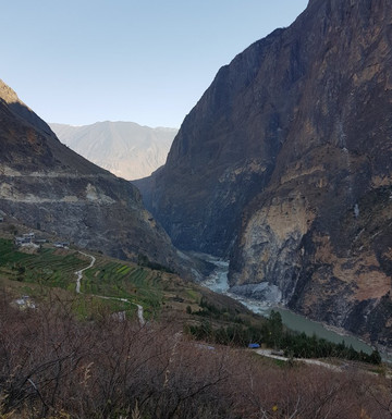 香格里拉番茄花园酒店主图