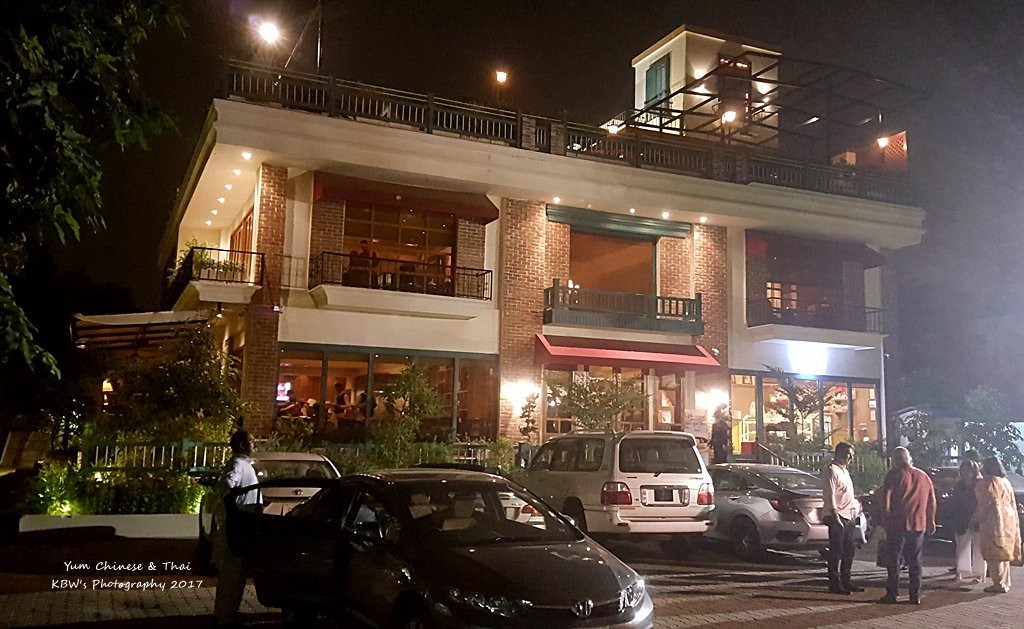 Yum Chinese & Thai Restaurant