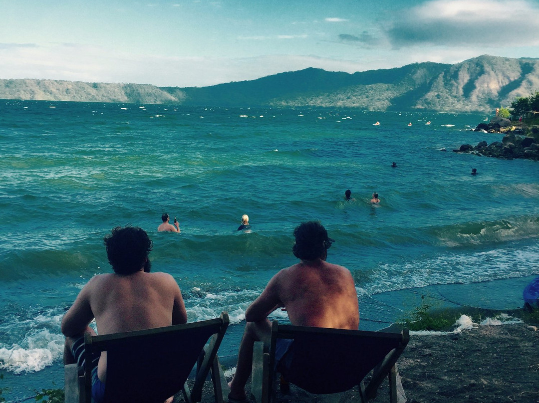 Shell Beach Surf Shop景点图片