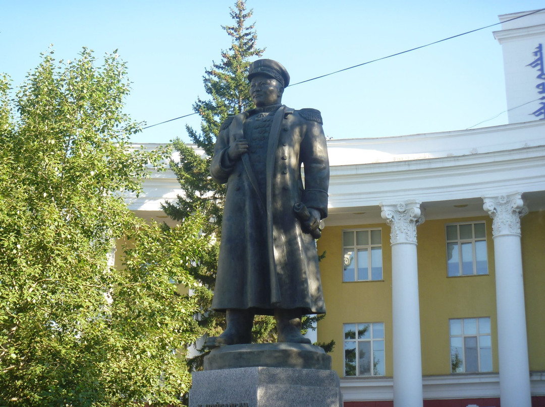 Khorloogin Choibalsan Statue-乌兰巴托必去景点