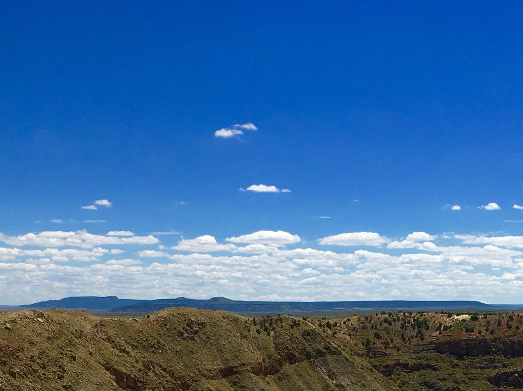 巴林杰陨石坑-温斯洛必去景点