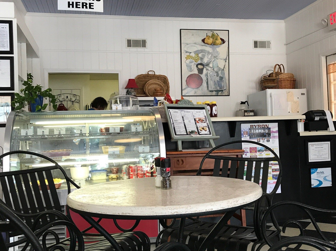 Roberta餐馆和美食-The Drugstore Deli