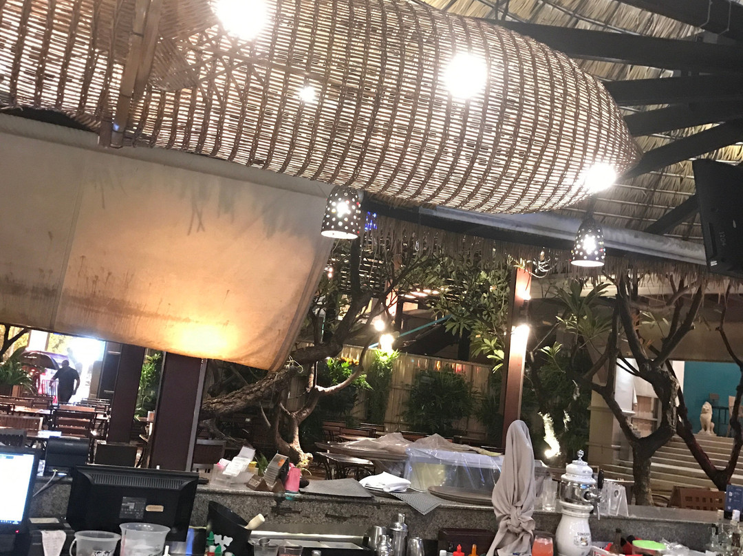 普吉岛班拉迈海滩度假酒店主图