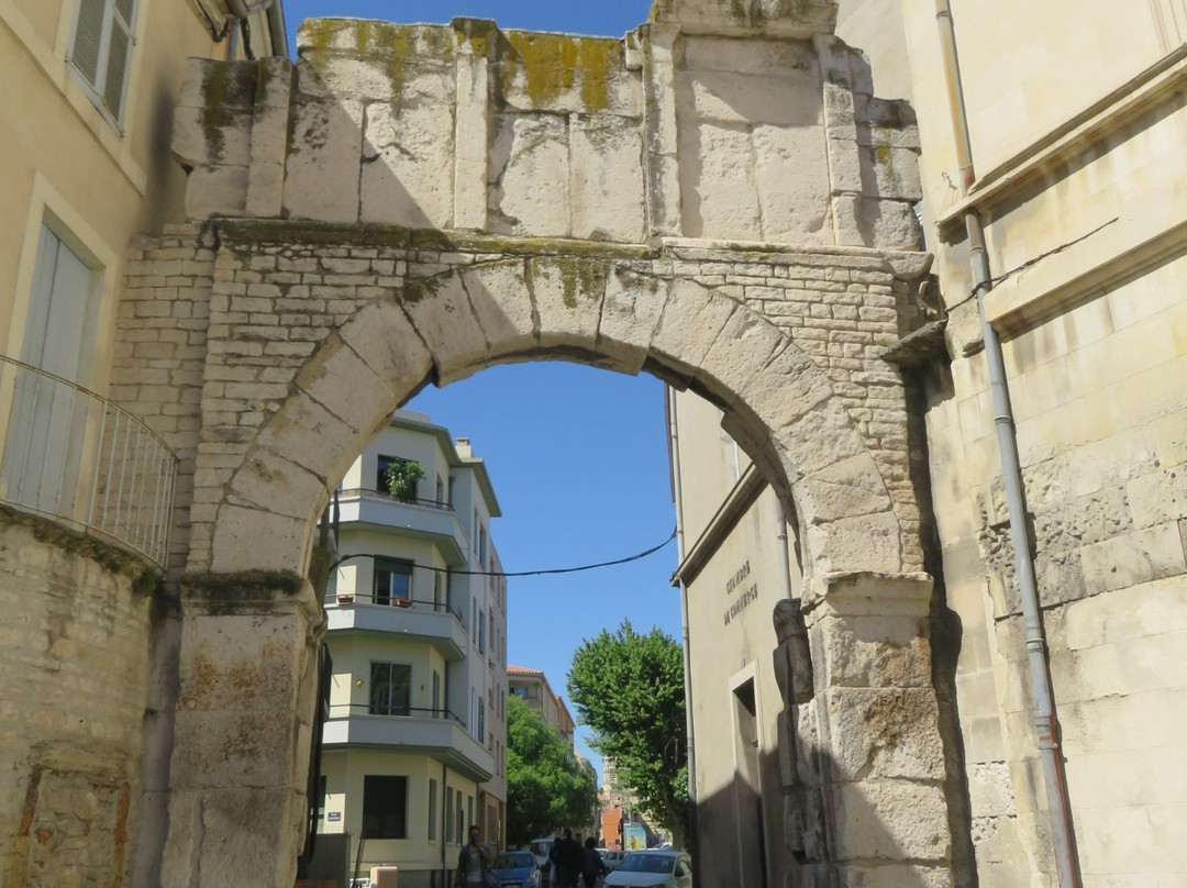 Porte de France-尼姆必去景点