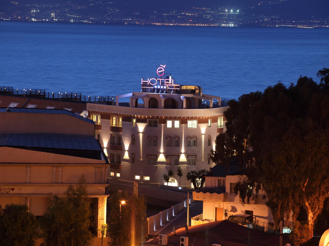 E' Hotel