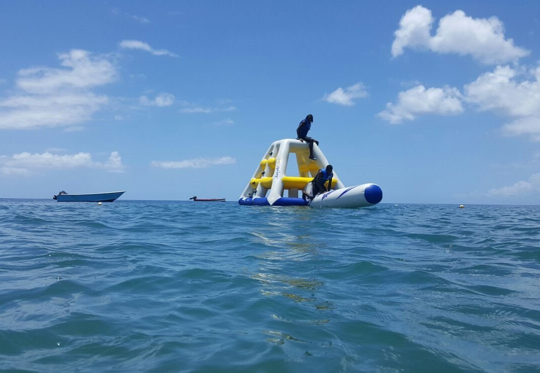 Surprise Beach Watersports Bar & Grille景点图片