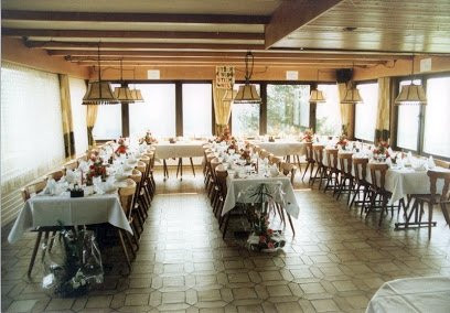 Feusisberg餐馆和美食-Restaurant - Cafe Büel