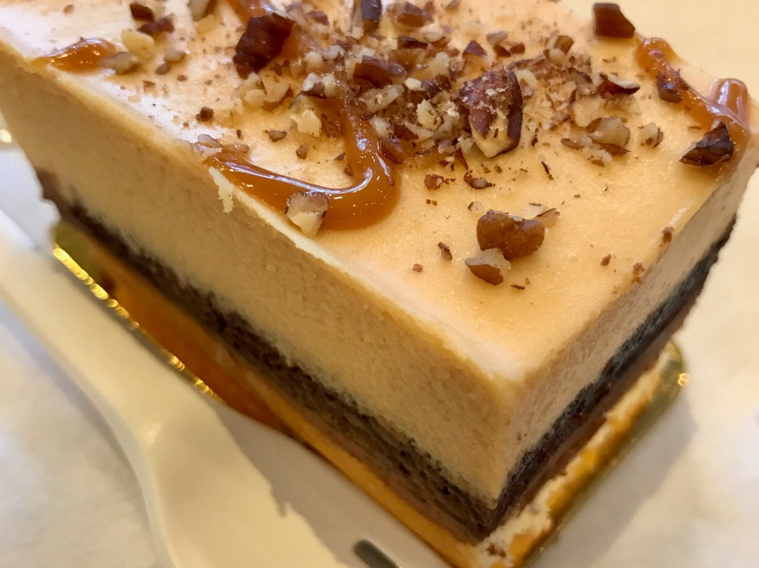 Breka Bakery & Cafe (Bute)