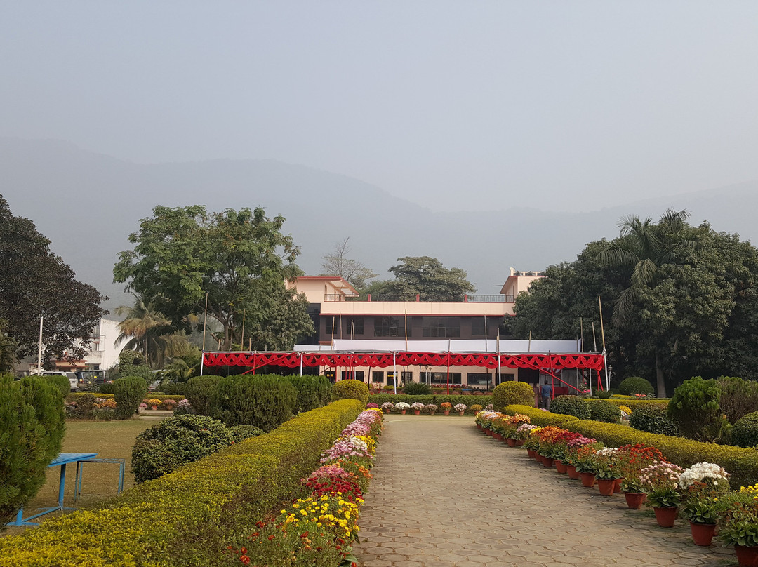 Hill View Hotel & Resort主图