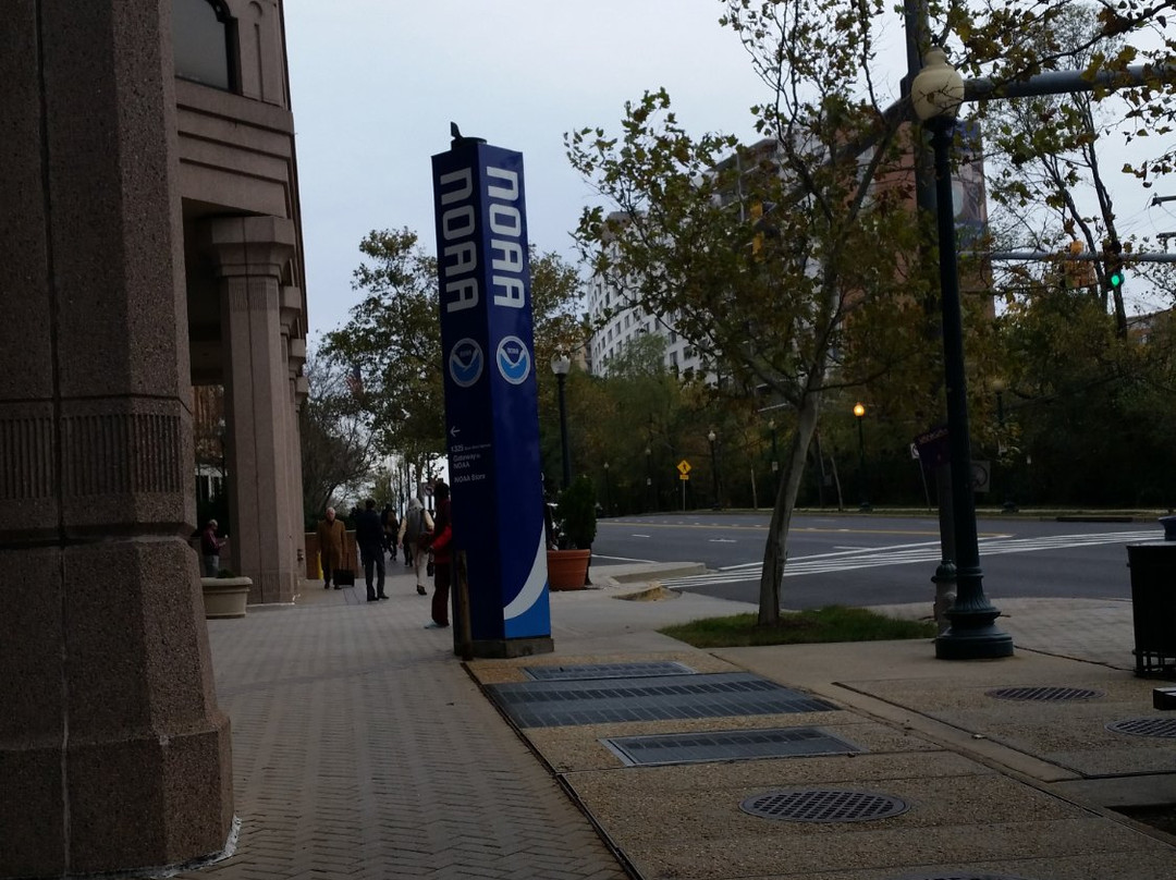 Gateway to NOAA-银泉必去景点