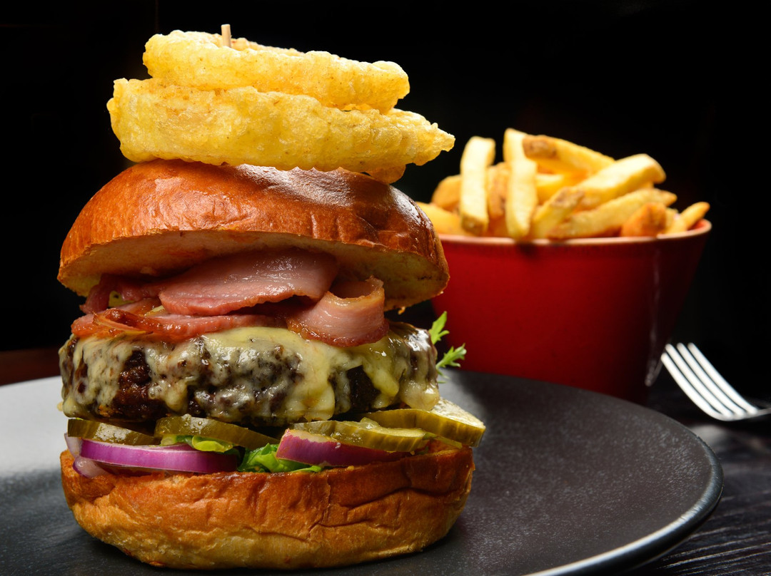 Off  The Bone Gastropub