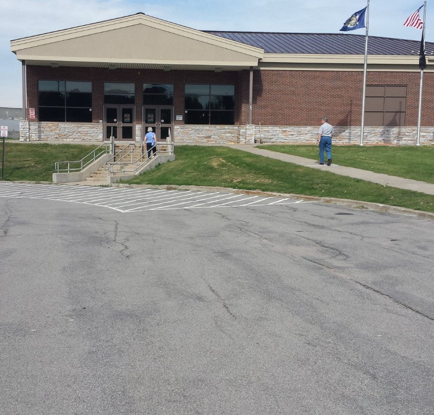 (The Frank S. McCullough, Jr.) Hawkins Point Visitors Center景点图片
