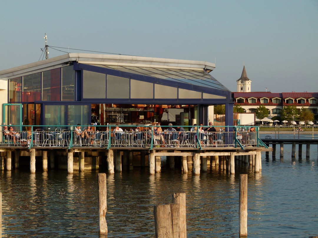 Sunset-Bar-Cafe-Lounge