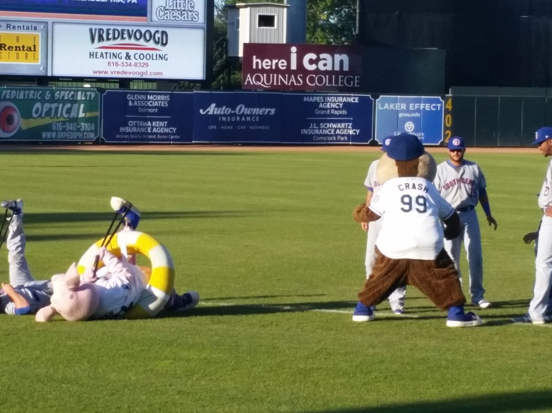 LMCU Ballpark-Comstock Park必去景点