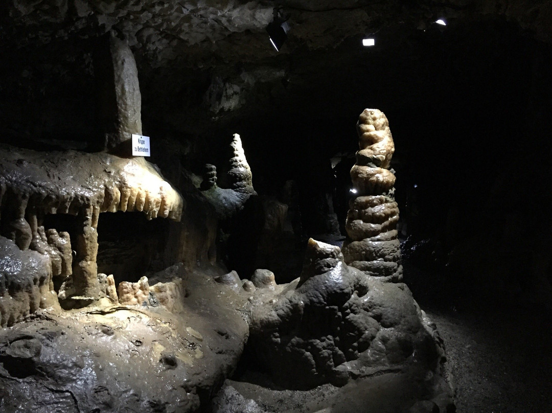 Erdmannshöhle-Hasel必去景点