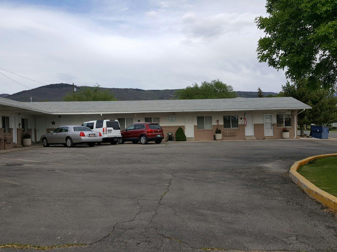 Sky Line Motel主图