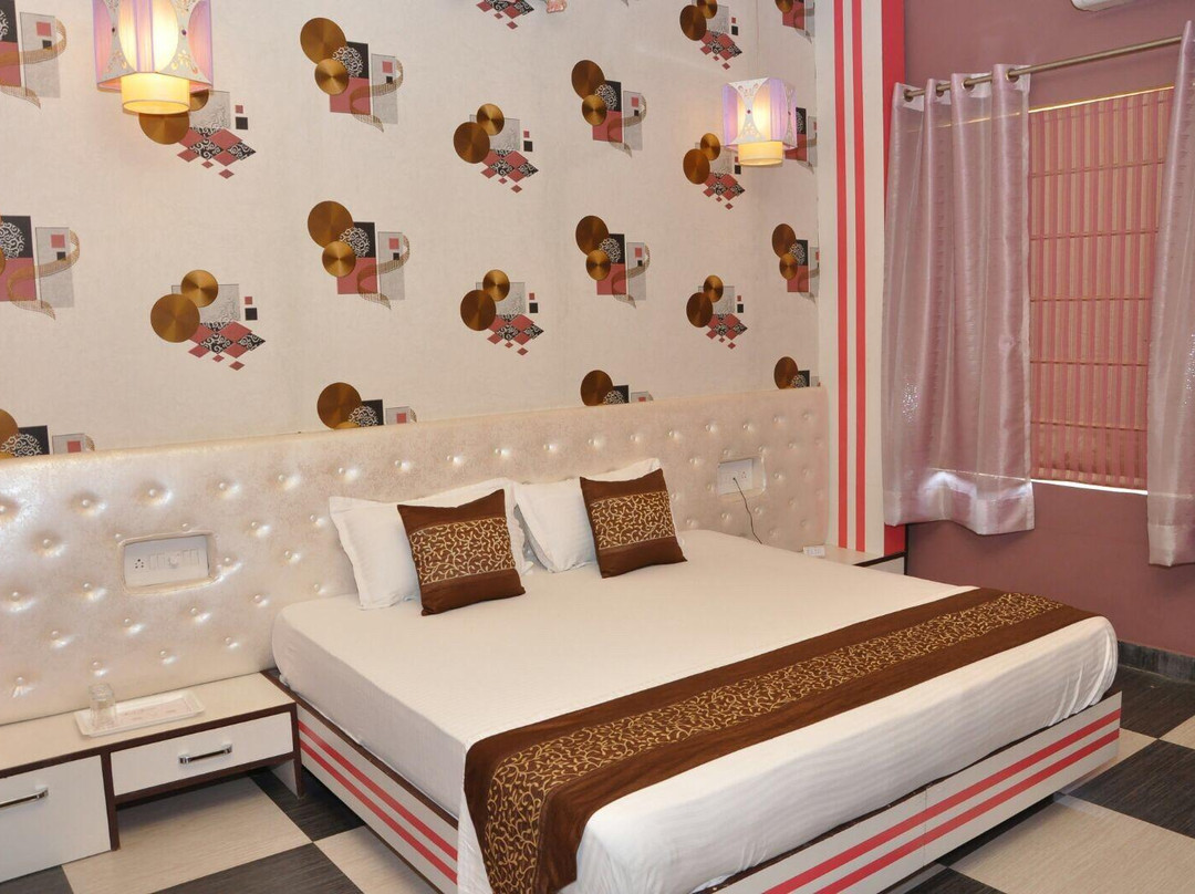 Seasons Hotel