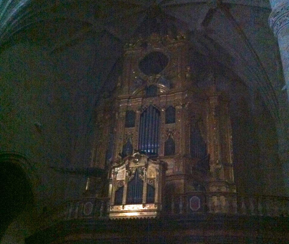 Iglesia de Santiago Apostol景点图片
