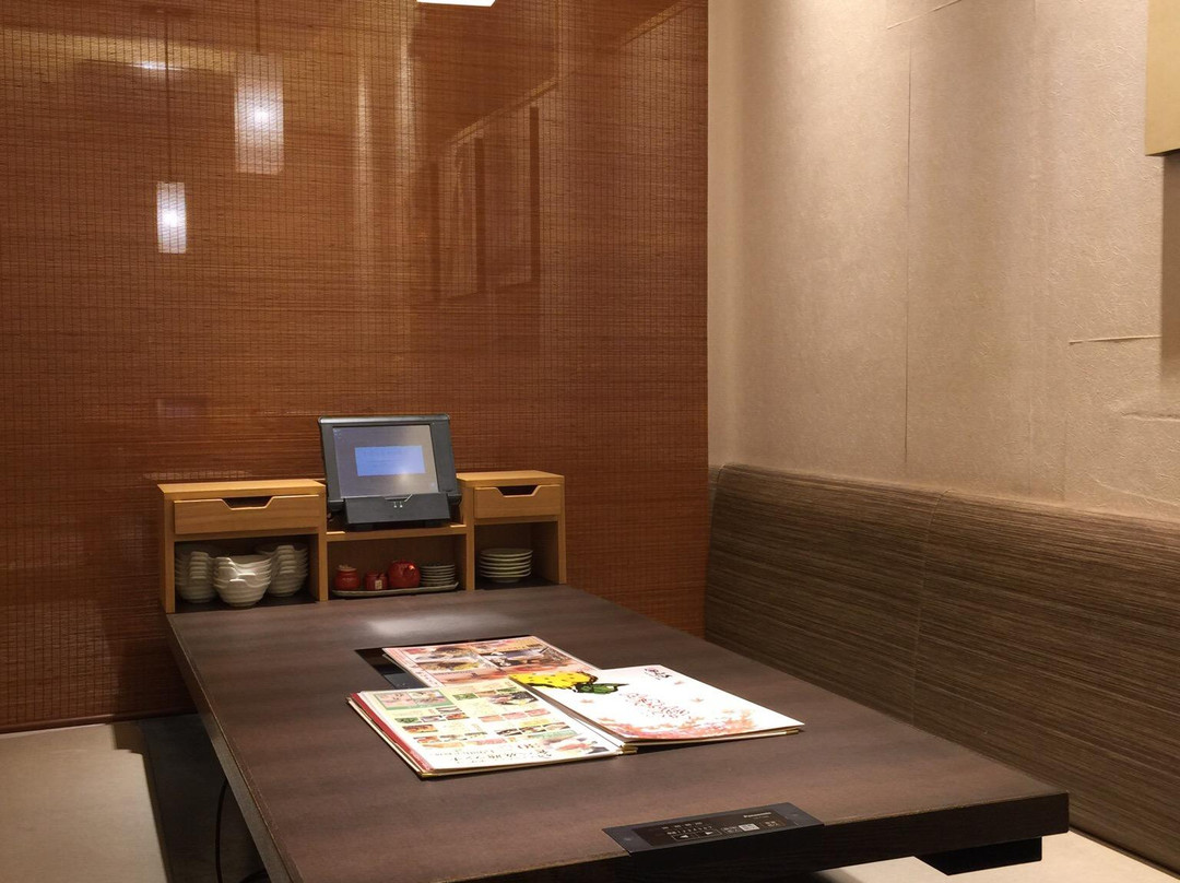 寿司・しゃぶしゃぶ ゆず庵 多摩境店