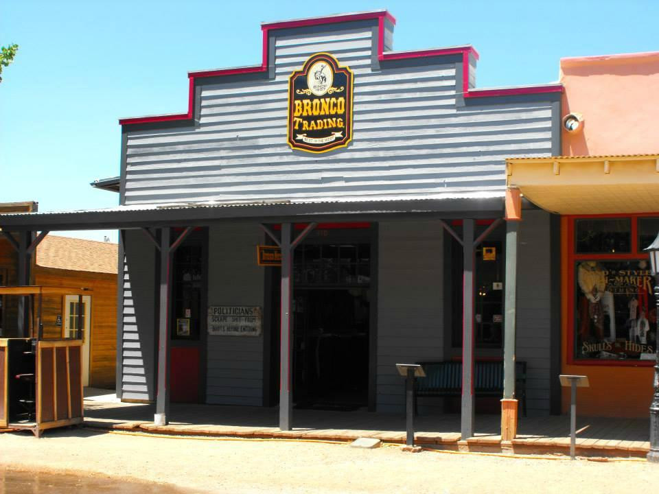 Bronco Trading-墓碑镇必去景点