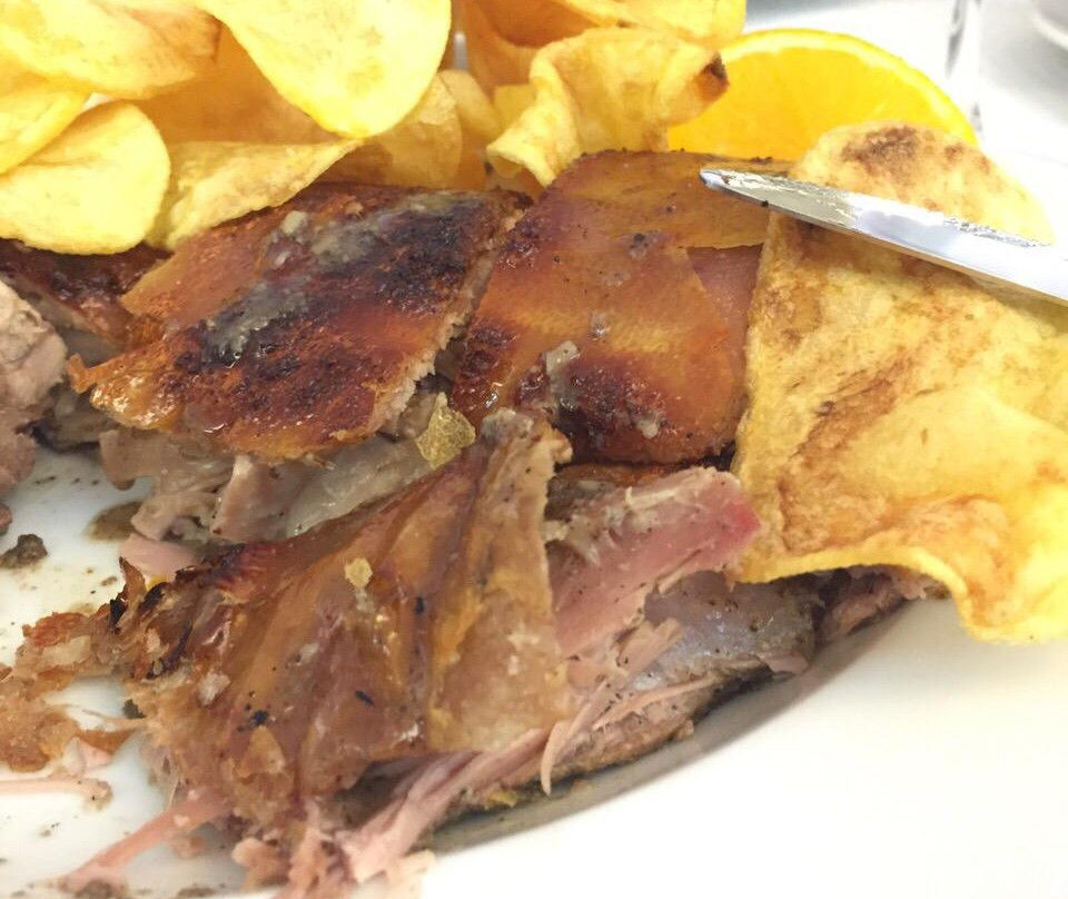 Sao Pedro de Gafanhoeira餐馆和美食-Restaurante O Parque Dos Leitões