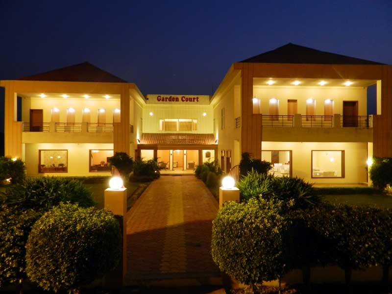 Hotel Garden Court-官方