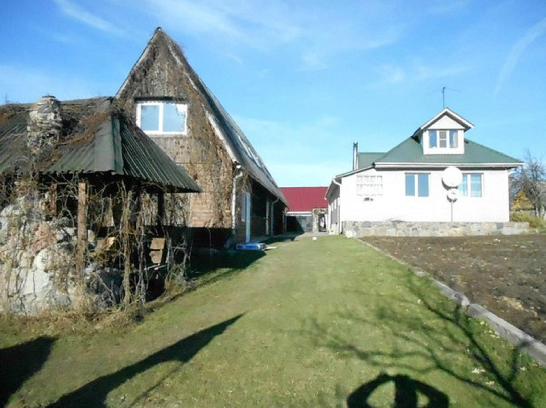 V Strugakh Krasnykh Guest House