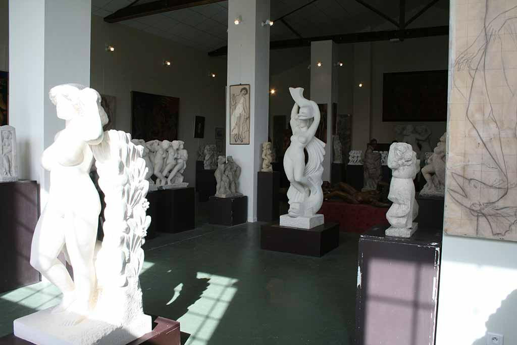 Musee Andre Deluol-Saint-Michel-en-l'Herm必去景点