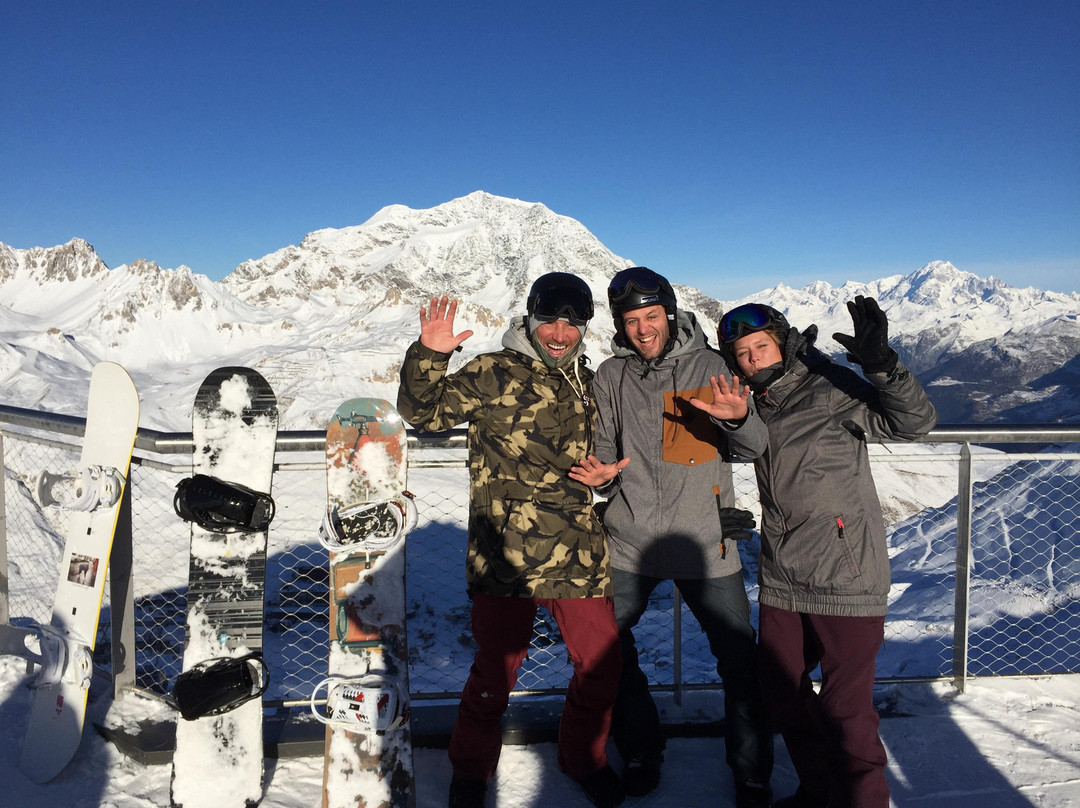 Rebel Alliance Snowboarding-提涅必去景点