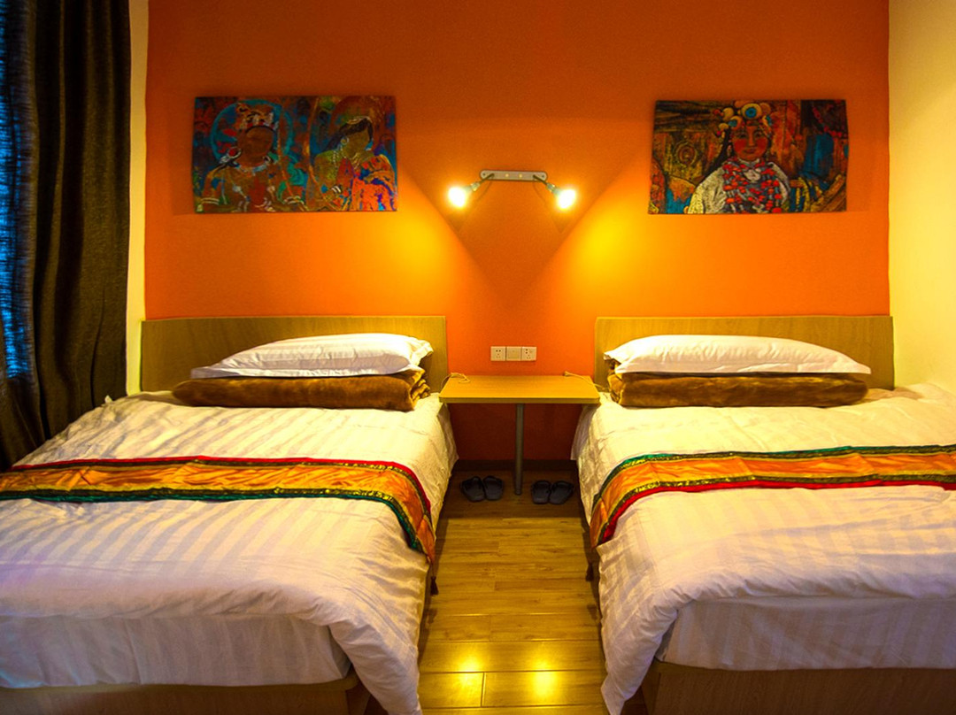 四姑娘山天晴客栈主图