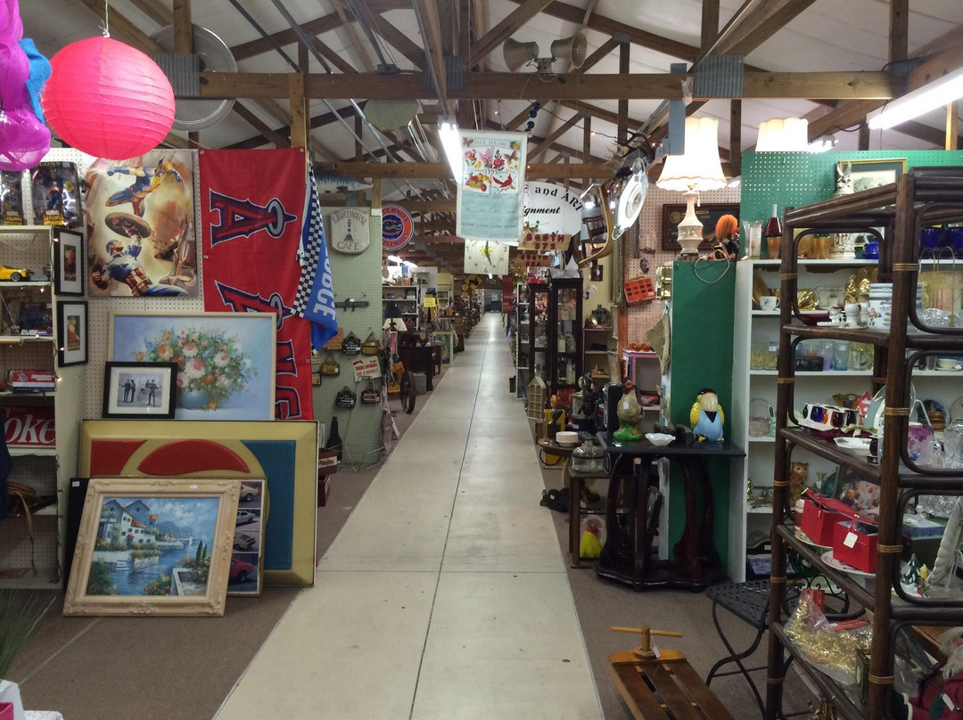 Webb's Antique Mall景点图片