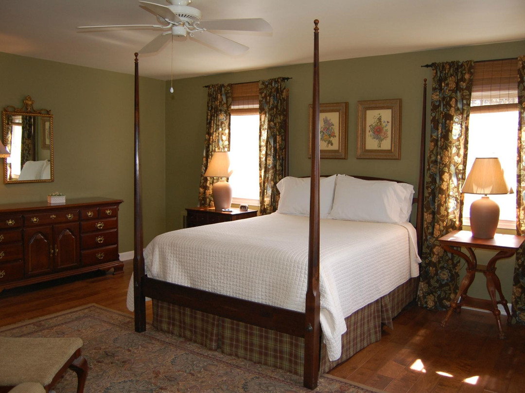 Campbell House主图