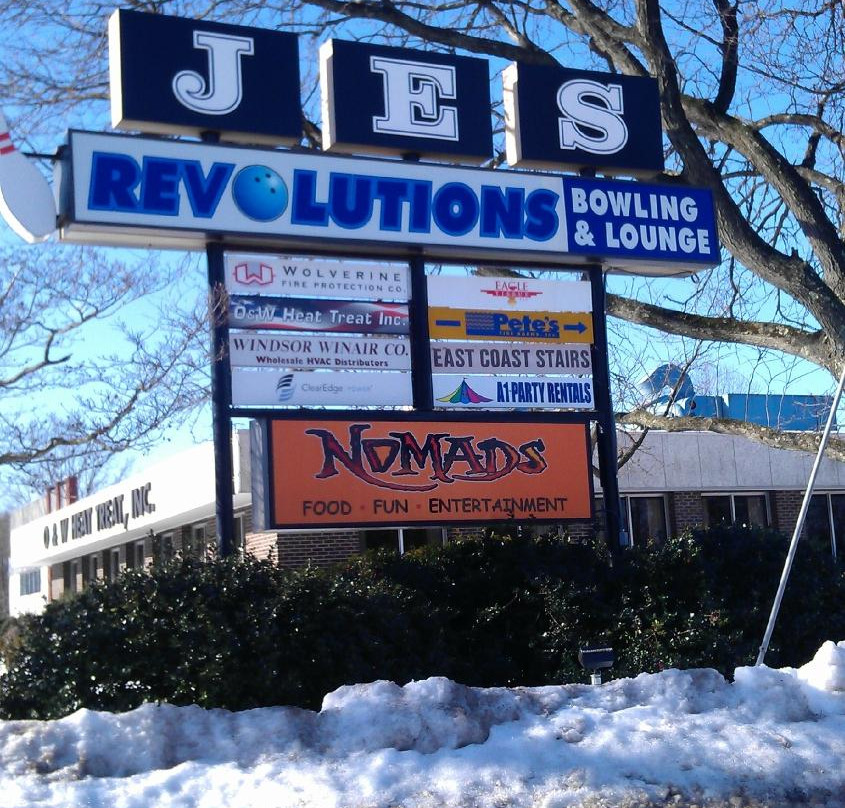 Revolutions Bowling and Lounge-South Windsor必去景点