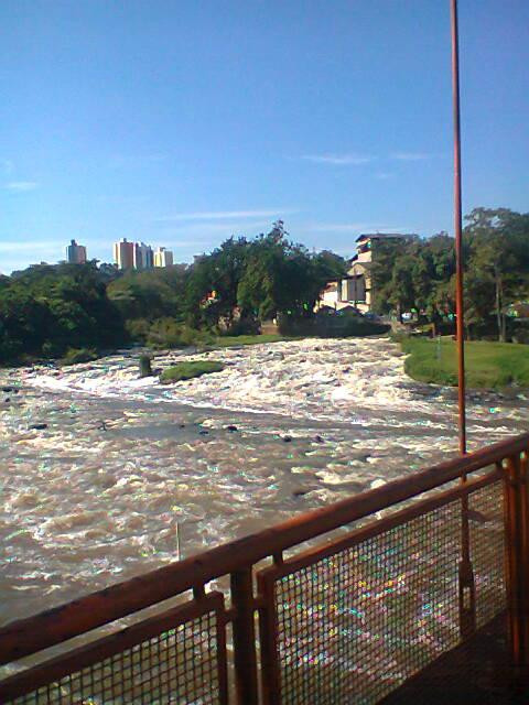 Parque da Rua do Porto-皮拉西卡巴必去景点