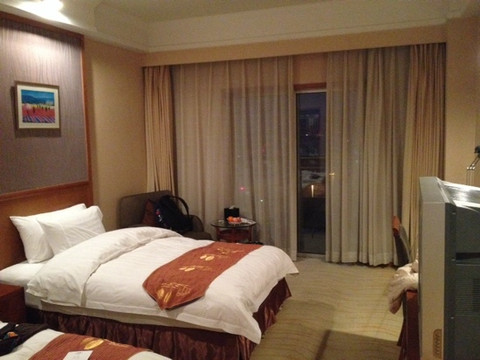 蓝海大饭店（青岛石油大学店）主图