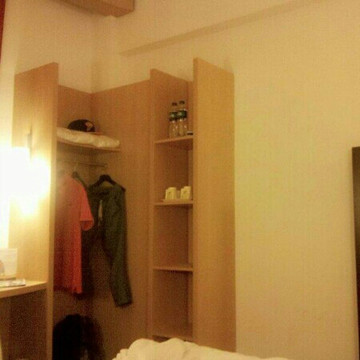 宜必思大连中山广场酒店主图