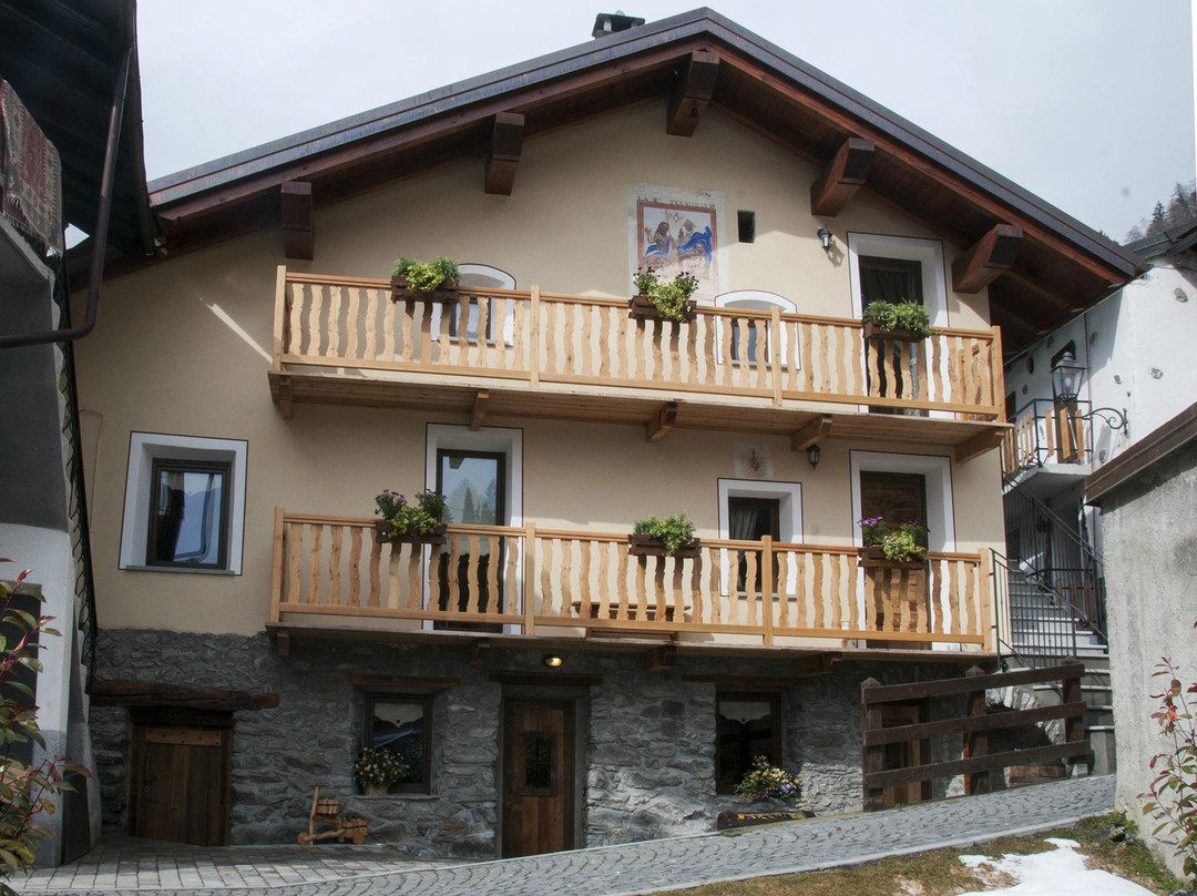 Antey Saint Andre酒店住宿-Lo Barba B&B