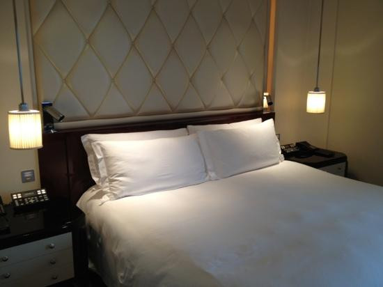 上海半岛酒店主图