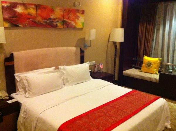 洪崖洞大酒店-客卧