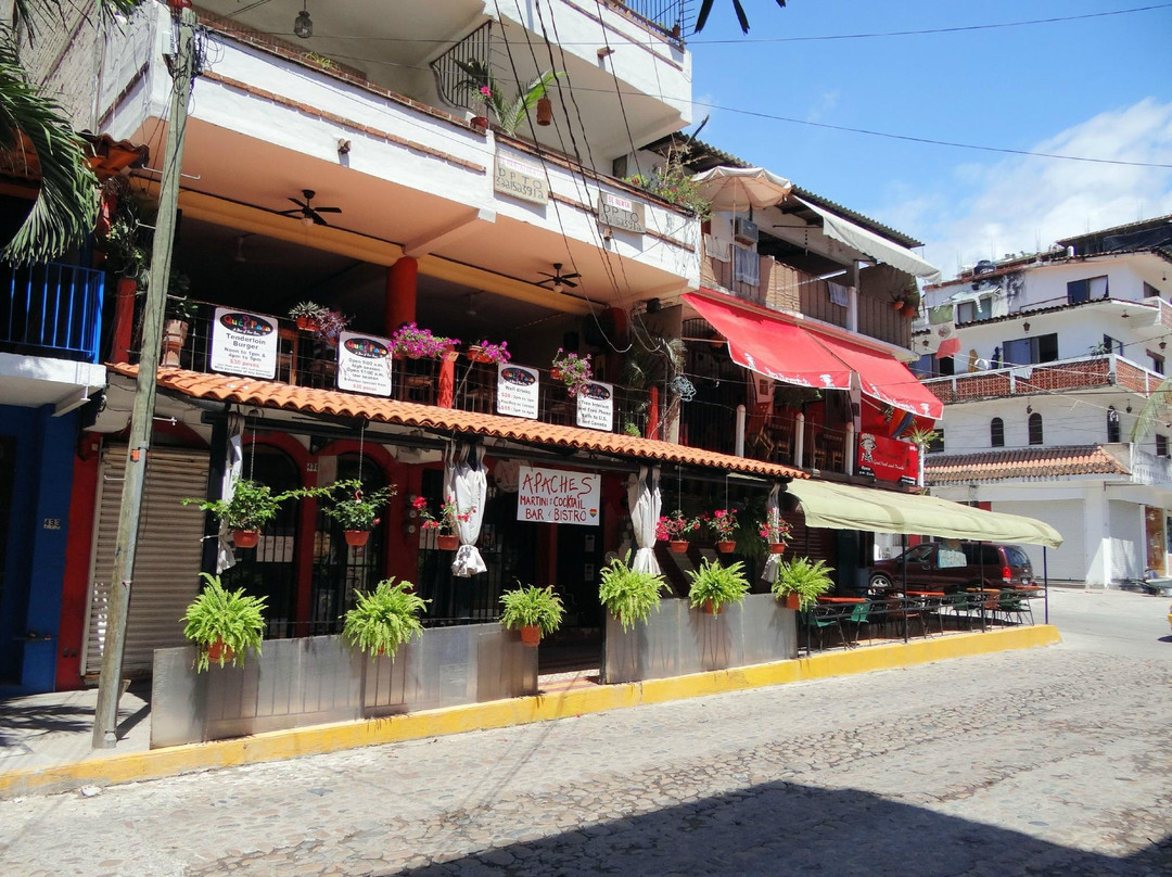 Olas Altas-瓦拉塔港必去景点