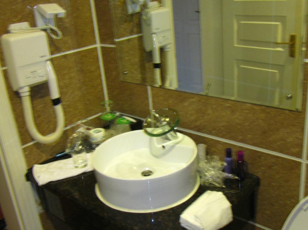 锰都大酒店主图